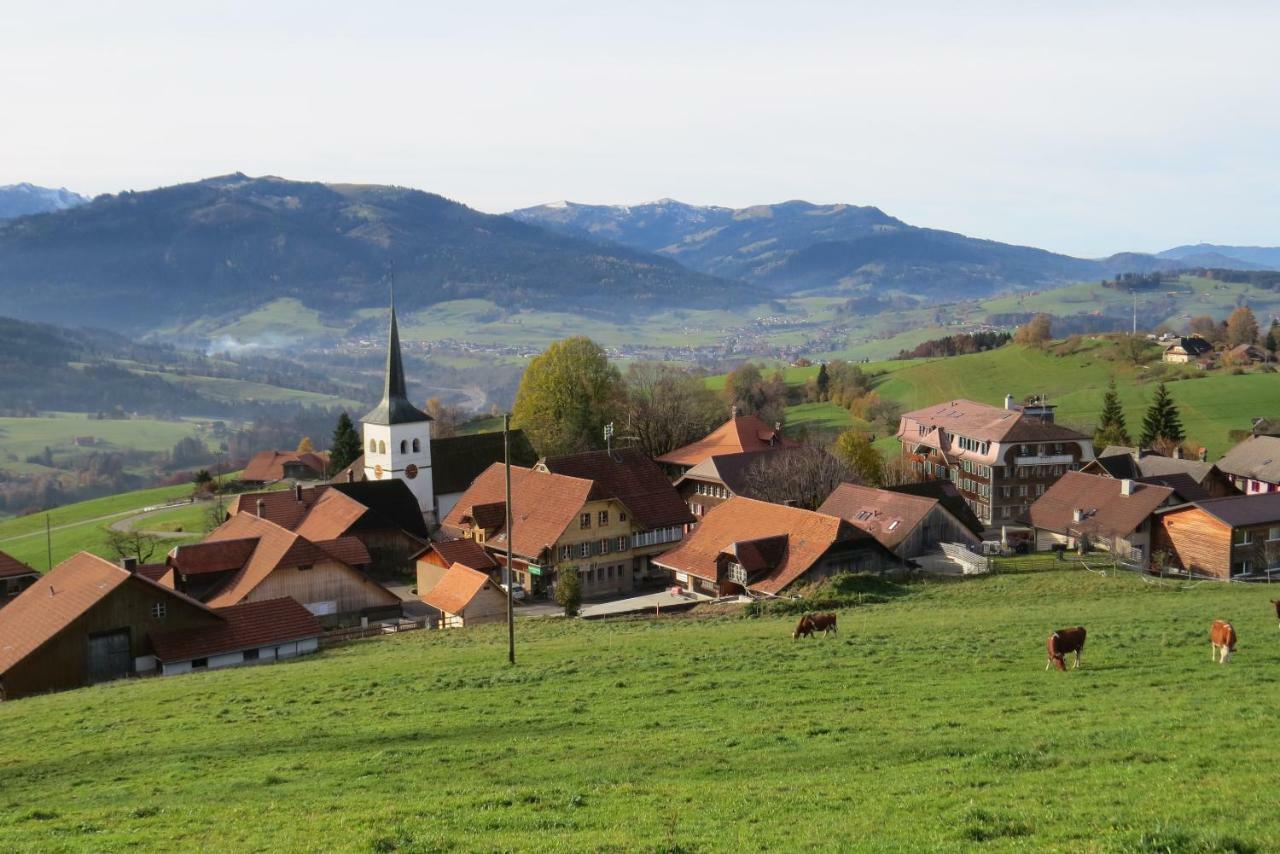 Hotel Restaurant Sternen Guggisberg Exteriör bild